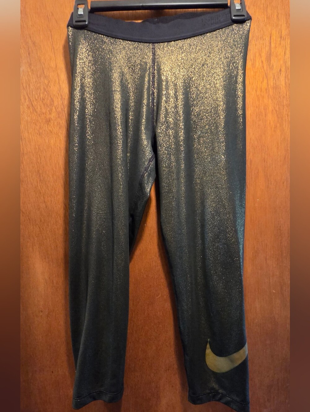 Nike Dri-Fit Leggings Black Gold Glitter Mid Rise Gel Swoosh Capri SzM